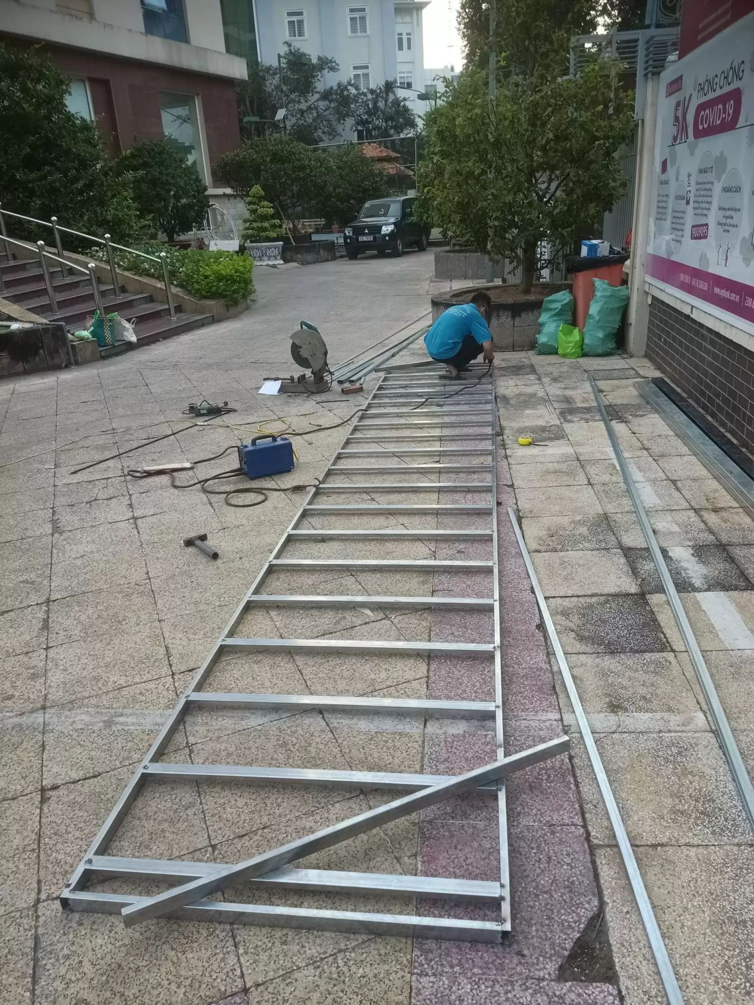 10/12/2023 Tia Sáng thi công bảng điện tử LED | Agribank Long An