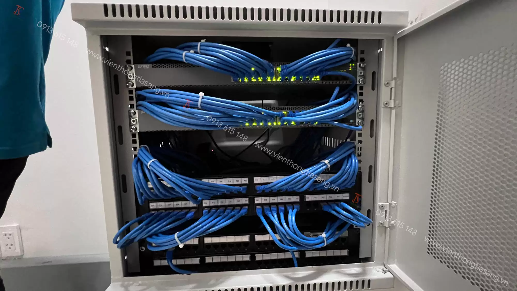 3/1/2023 Tia sáng thi công Hệ thống mạng | Gò Vấp